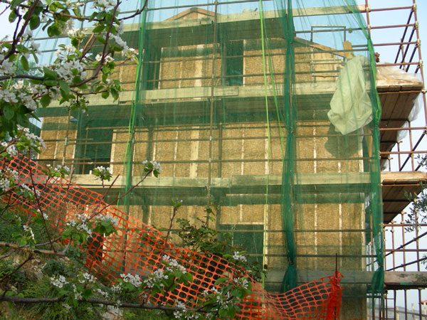 Westfassade fast fertig