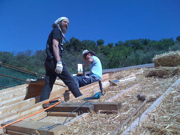 Casa di paglia - tetto di paglia