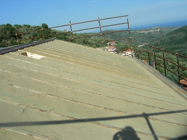 Il tetto e pronto per essere coperto