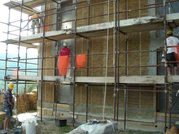 Fensterlaibungen verputzen mit Kalkputz